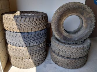 39x13.50x17 Yokohama Geolander