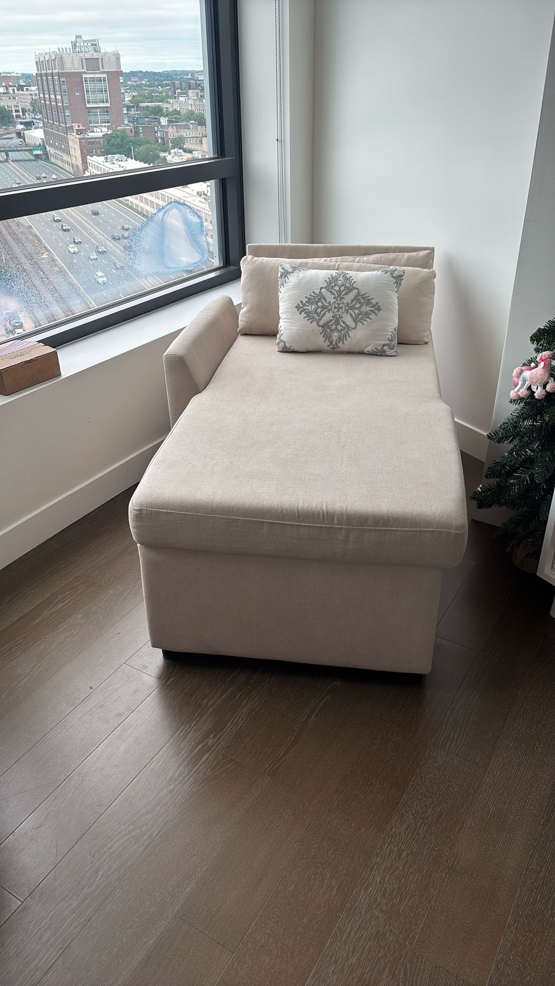 Vanacc Love Seat