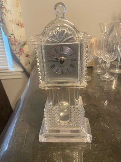 Crystal clock