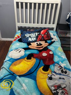 Twin bed frame