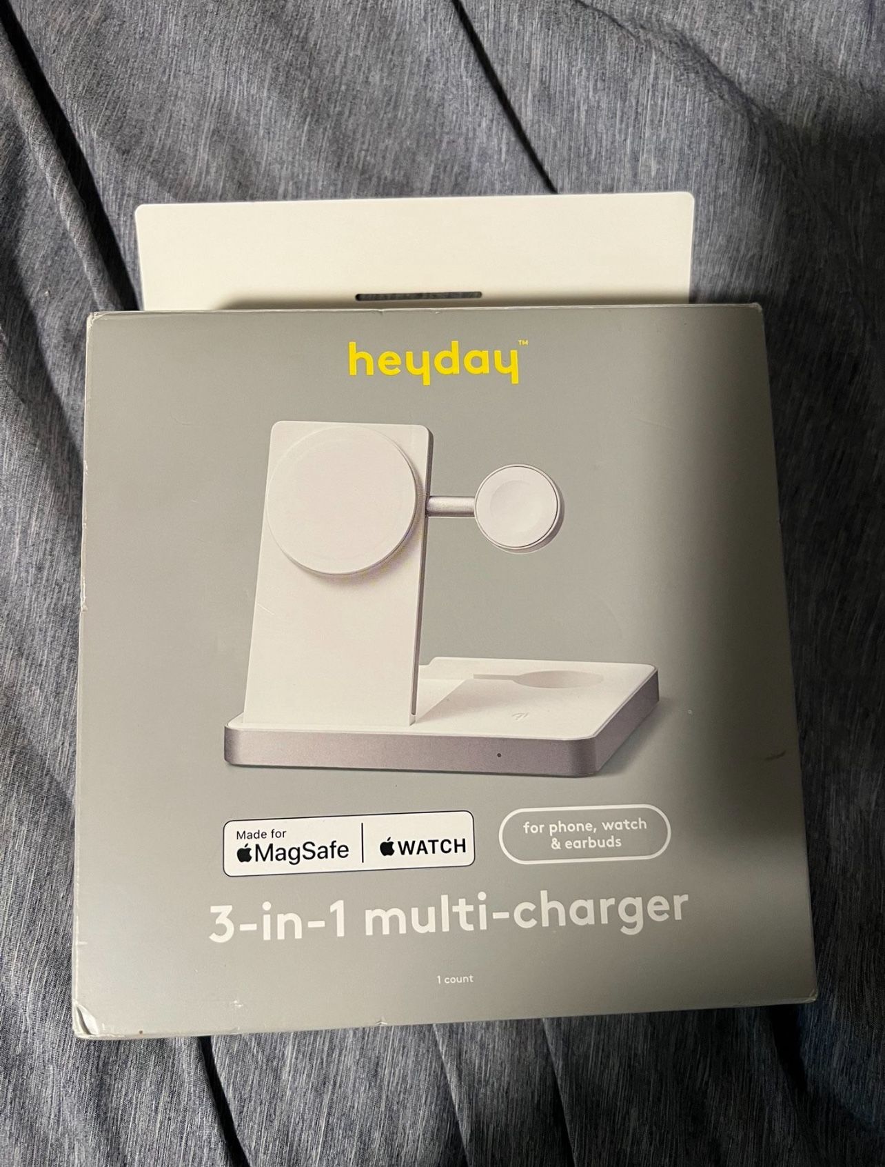 Heyday For i Phone, I Watch & Earbuds 3-in1 multi-charger