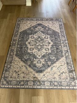 Wyatt & Ash Washable Area Rug 7’10” x 10’ Gray/Cream – New