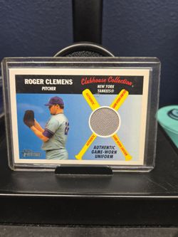 Roger Clemens game worn Relic topps heritage Yankees