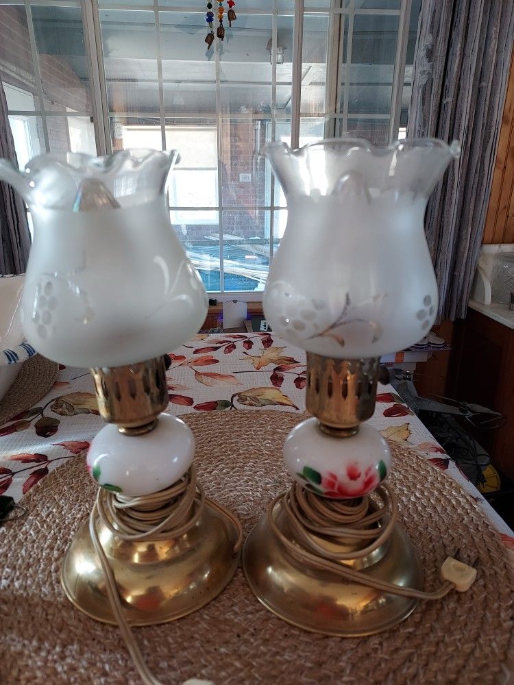 Vintage Dresser Lamps