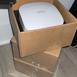 eero Pro 6 Tri-band Mesh WiFi system 3-pack