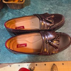 SHOES  BASS