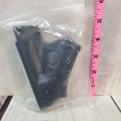 #85.   @CHV.  NYLON 21MM  RAIL TRIANGLE TOOL GRIP 