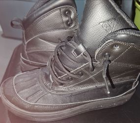 Nike ACG Woodside boots (Womens 6)