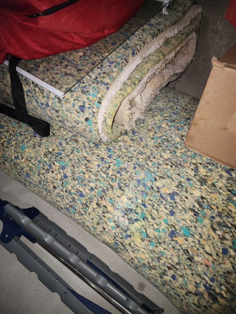 Free Carpet For Sale 15 X 12ish 20x 15ish Two Rolls With Insulation