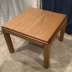 Like New End Table - Solid Oak Wood - 27” x 27” 