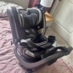 Graco Turn2Me 3-in-1 Rotating Convertible Car Seat. 🔥PRICE REDUCTION 🔥