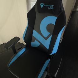 Secretlab TITAN Evo cloud9 XL GAMING CHAIR