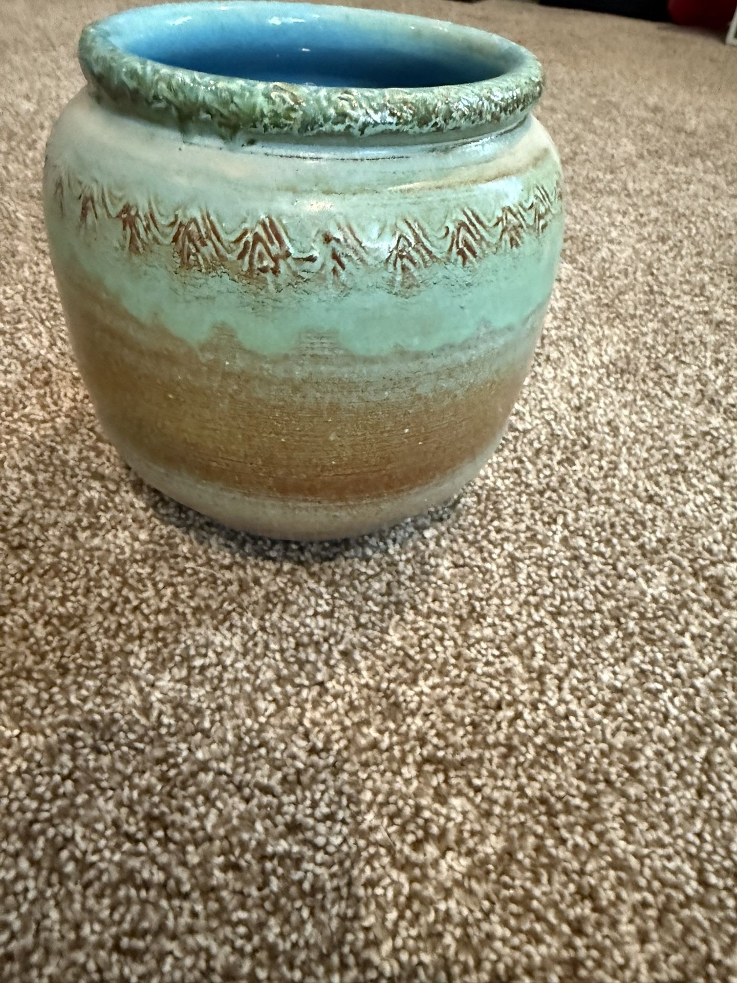 Decorative Small Pot-pottery