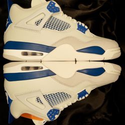 Jordan 4 Retro - Military Blue