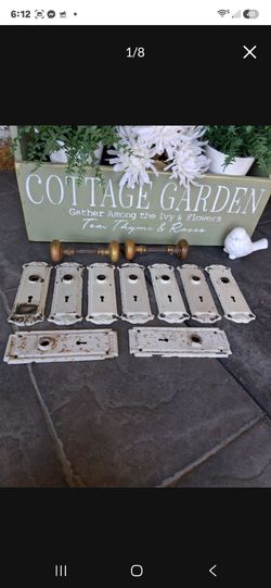 ANTIQUE VICTORIAN ART DECO BRASS (4) DOORKNOBS & (9) BACKPLATES. ALL ONE PRICE! asking $60.00