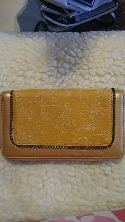 Ladies gold wallet