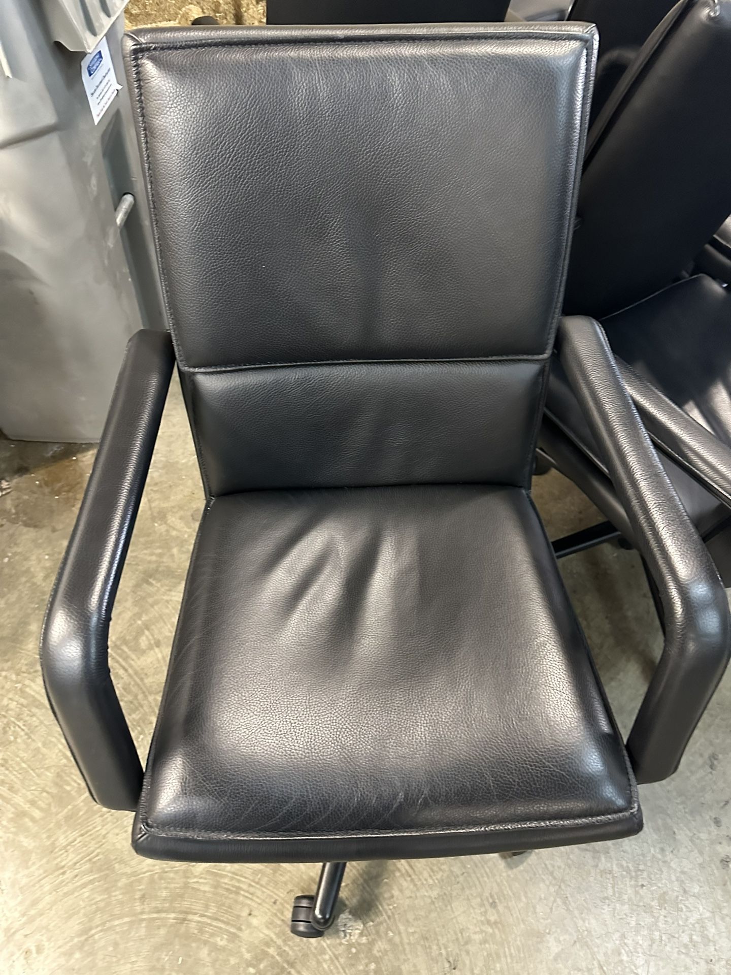 Executive Office Chairs Like New  By Keilhauer 