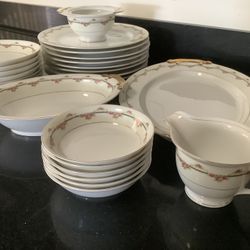 Antique Kongo china, 25 Pieces