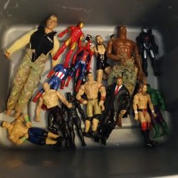 Kids Toys In Ex Condition / Pokemon Books 