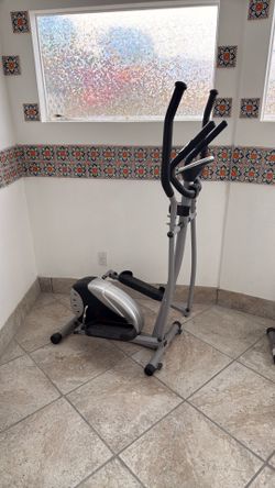 Exercise stepping elliptical