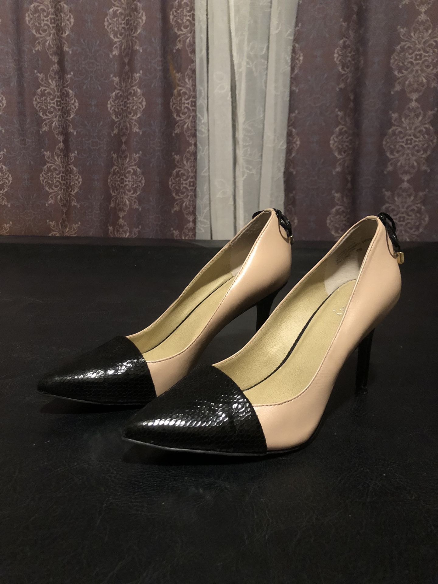 Levity Heels Size 8