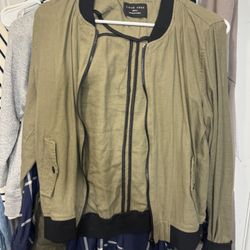 Olive Green Women’s Bomber Jacket. Size S 