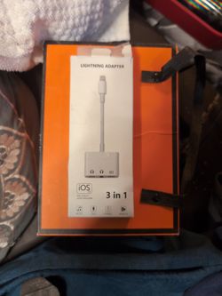 I Phone Lightning Head Phone Adapter