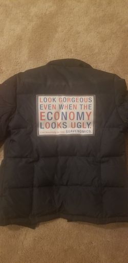 Black Women winter puffy north face goose type jacket