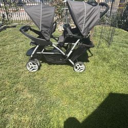 GRACO DOUBLE STROLLER 