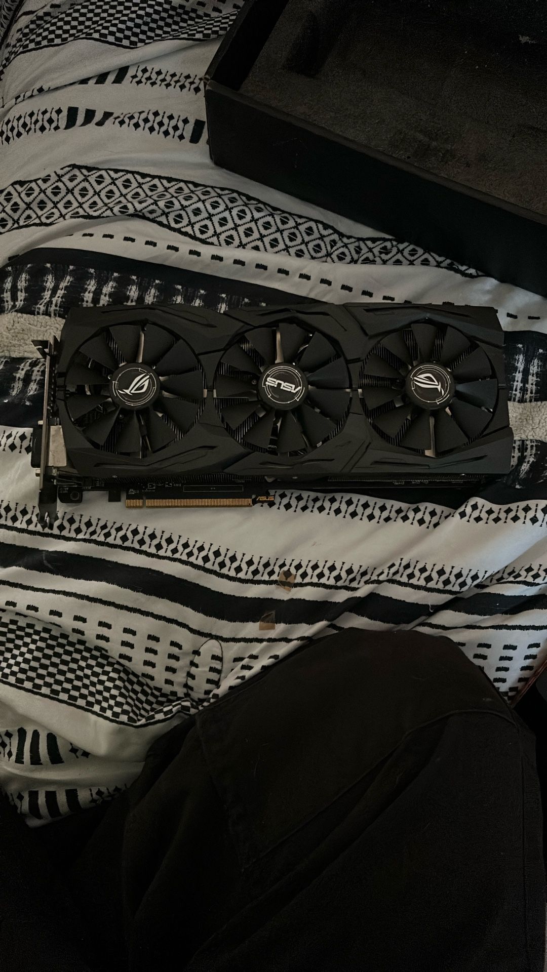 STRIX RX580 O8G GAMING AREZ DUAL RX580 O8G RX570 04GD5 DIS Gaming Graphics Card HDMI DP DVI Ports for Desktop PC Computer