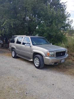 2000 Cadillac Escalade