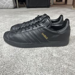 Adidas Gazelle Men's 9.5 Triple Black Gold Leather Low Top