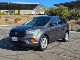 Ford Escape SUV – Gray