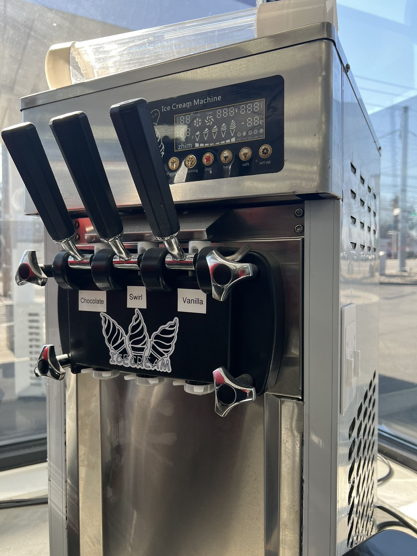 Ice Cream Machine Maker