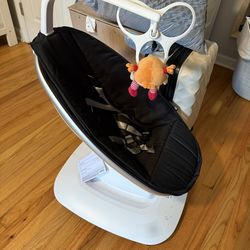 4moms  Mamaroo Baby Rocker