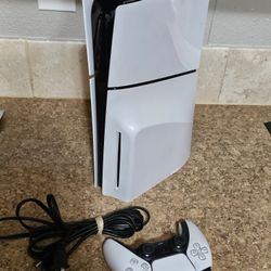 PlayStation 5 Slim 1TB