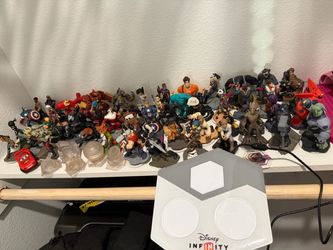 Disney Infinity Figure Collection with Base