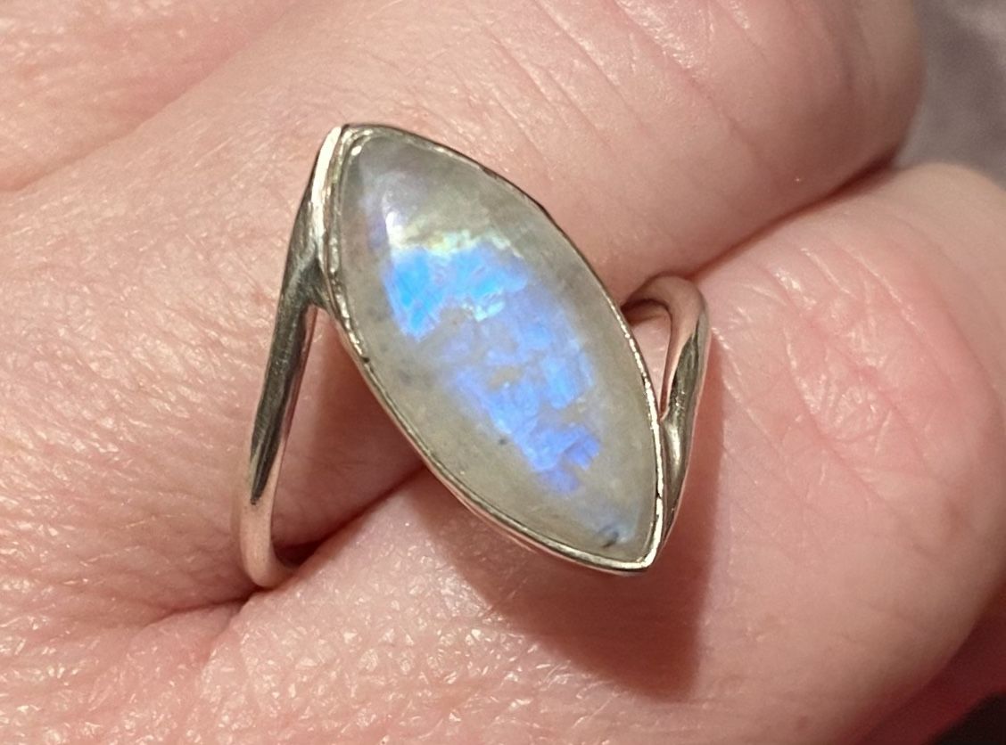 13ct Natural Moonstone Bypass Silver Ring 925 Sz 7.25