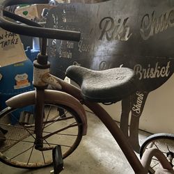 GARTON TOY CO. Vintage Tricycle.