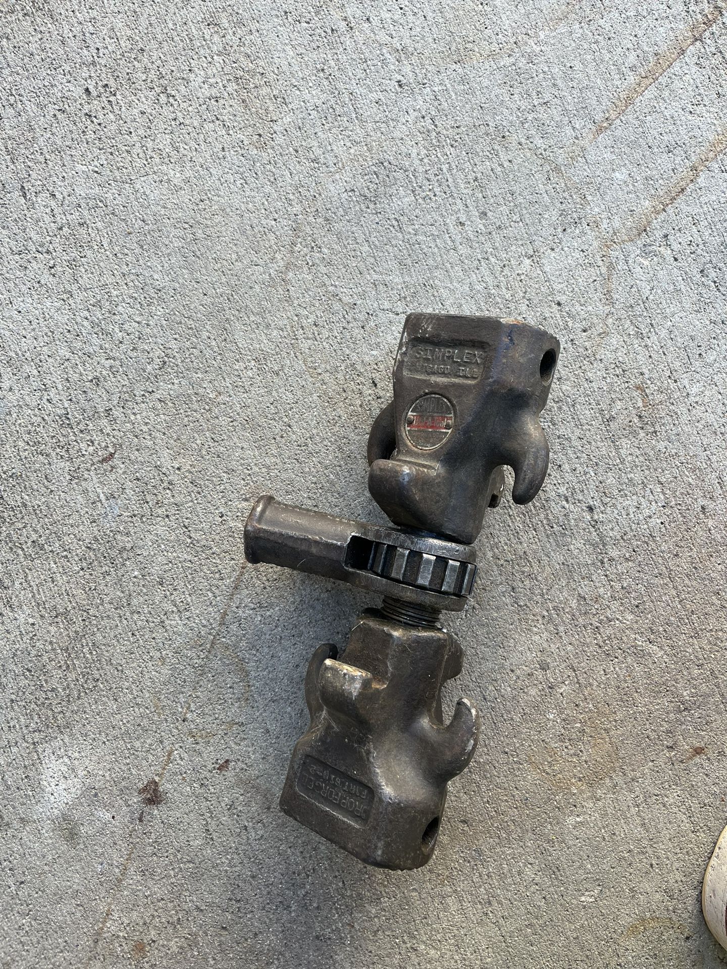 Simplex Push Pull Jack