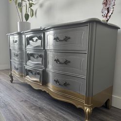 Bassett French Provincial Furniture Bedroom Set Vintage Dresser Nightstand End Table Desk