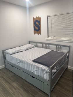 Full Size Daybed
