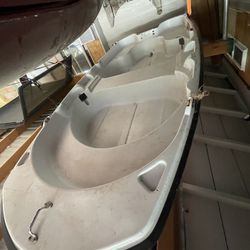 10 Ft Pelican Fishing Boat With Motor