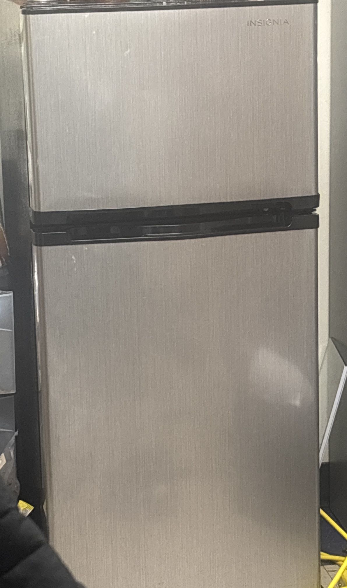 Insignia™ - 4.3 Cu. Ft. Mini Fridge with Top Freezer and ENERGY STAR Certification - Stainless Steel