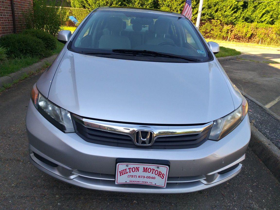 Offer up special... 2012 Honda civic lx....108k miles.....$8500!!!! 30 days tags included!!!