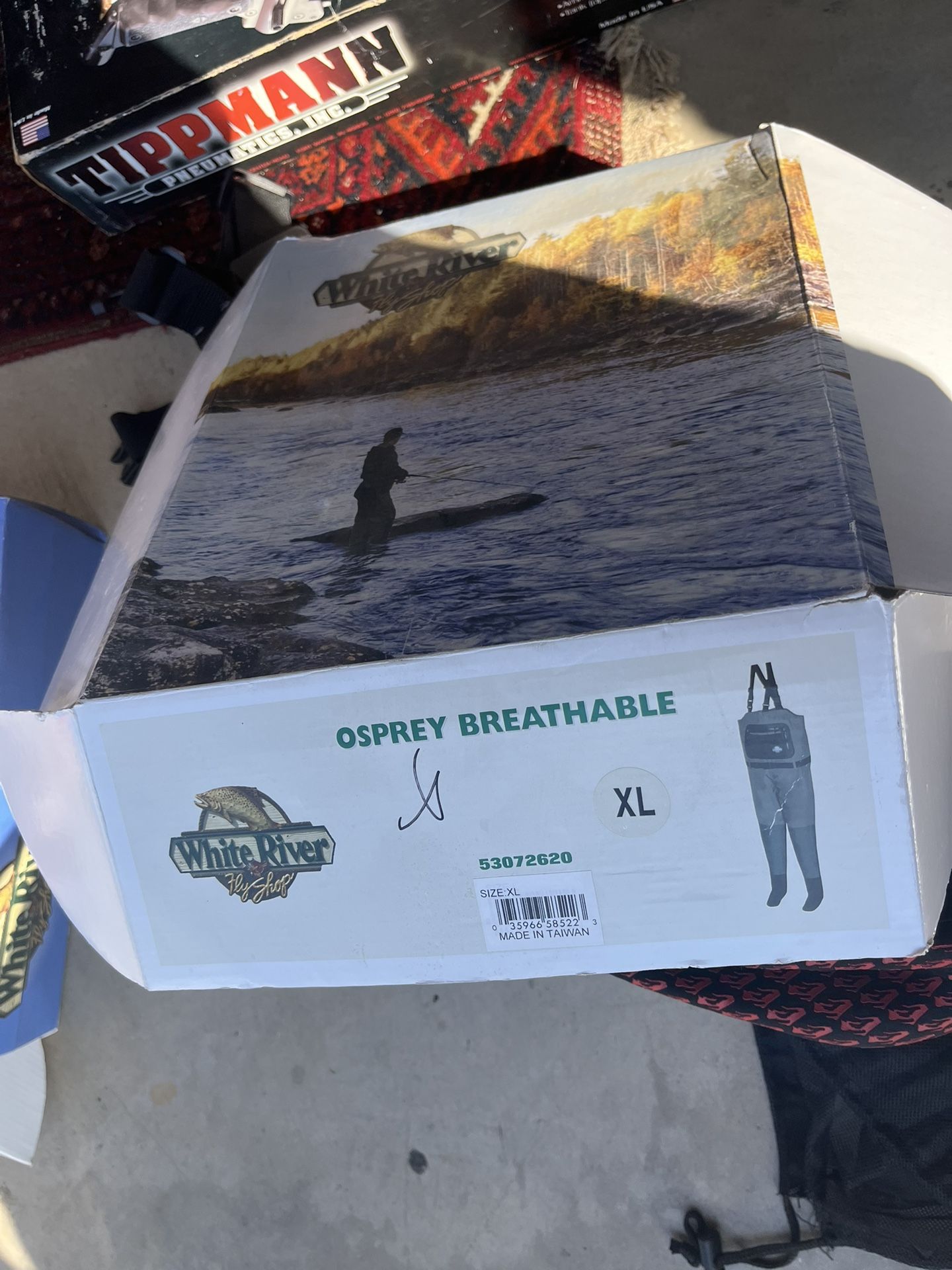 Fishing chest size XL large