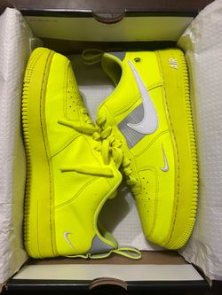 Nike Air Force 1 Utility Volt