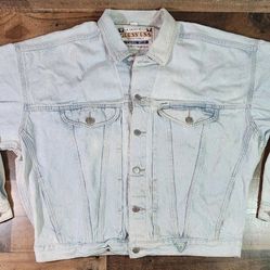 Vintage 90's Guess Georges Marciano Light-wash Cropped Denim Jacket Men' Size XL