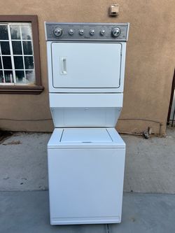 Whirlpool Stackable Washer Dryer  27x32x73 2 Months Warranty Electric