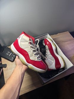 Jordan 11 cherry size 10